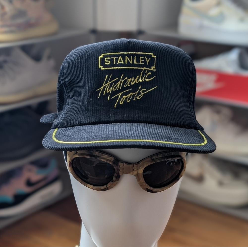 Stanley Hydraulic Tools Vintage Corduroy Hat (OS)